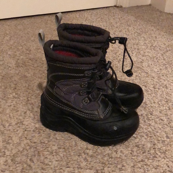 boys north face winter boots